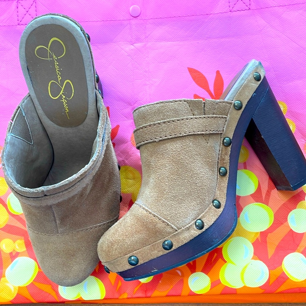 Jessica Simpson Caral Tan Suede Platform Shoes. Mule style